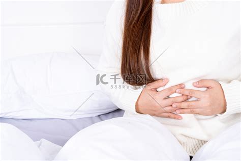 女性肚子疼高清图片-女性肚子疼素材-包图企业站