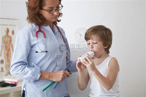 儿童的呼吸肺量测定高清图片下载-正版图片504804479-摄图网