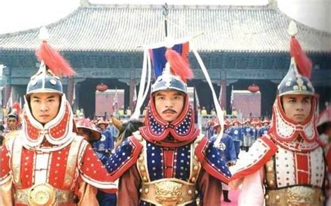 发现一个好玩电影，蒙古拍的满清噶尔丹昭莫多之战《阿努可敦》
