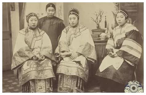 清朝官员三妻四妾，都是取最漂亮的，后宫嫔妃都没法比