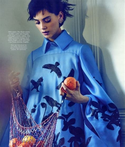 艾格尼丝-Ladies杂志-蓝色心情图案样式-欧莱凯设计网