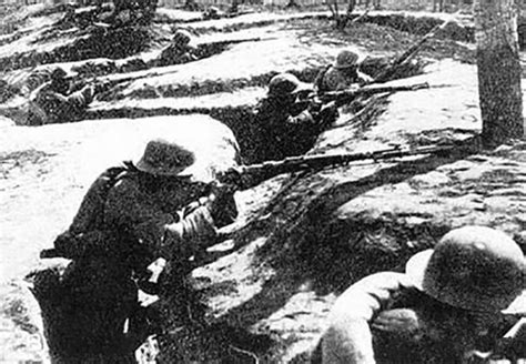 台儿庄战役积极支前的中国百姓 挺起胸膛迳赴疆场去杀敌