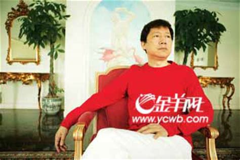 北京阔少李春平，娶70岁美国富婆，继承70亿财产后晚年生活怎样？