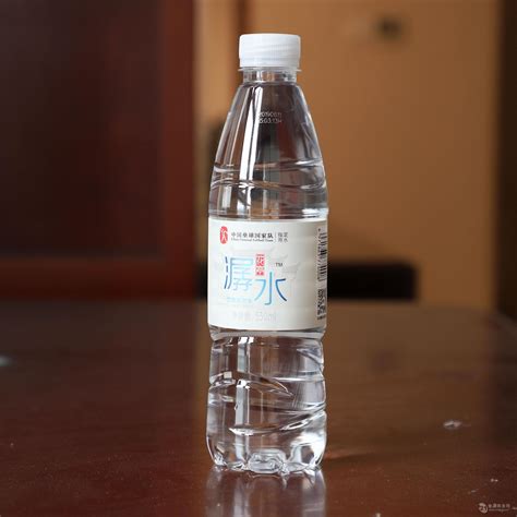 苏州定制logo矿泉水350ml小瓶广告水贴牌换标订做oem瓶装水打样-阿里巴巴