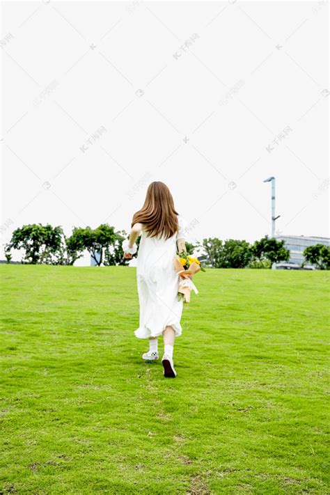 奔跑的白裙子美女素材图片免费下载-千库网