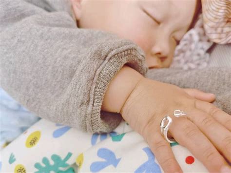 联合国儿童基金会 | 属于稳稳人生的第一枚戒指_稳稳一周岁时_宝宝树