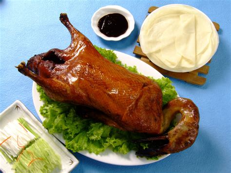 北京烤鸭和普通烤鸭的不同，它们的区别有哪些？_火刻北京烤鸭