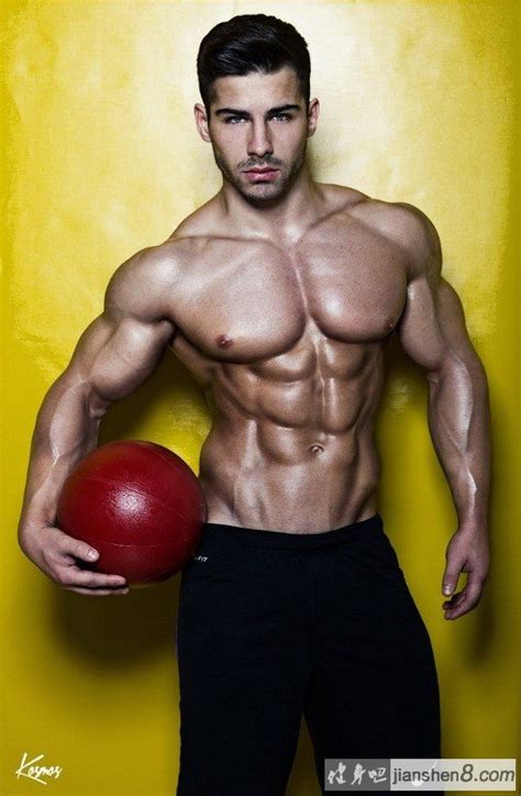 肌肉帅哥季！肌肉是男人最有型的衣服！(4)_健身吧