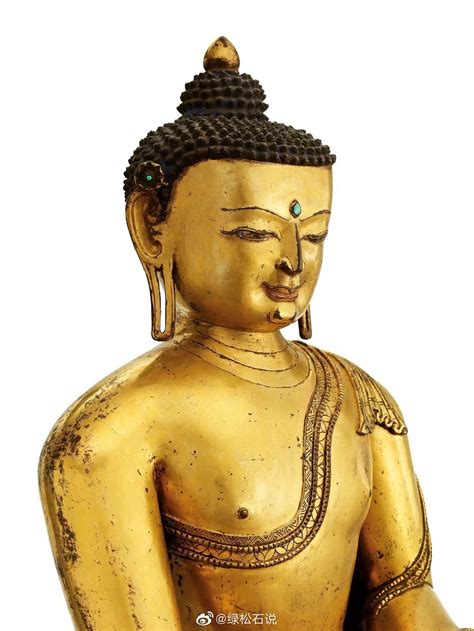 尼泊尔十四世纪 · 鎏金铜释迦牟尼佛坐像此尊为经典的释迦牟尼佛成|尼泊尔|释迦牟尼|坐像_新浪新闻