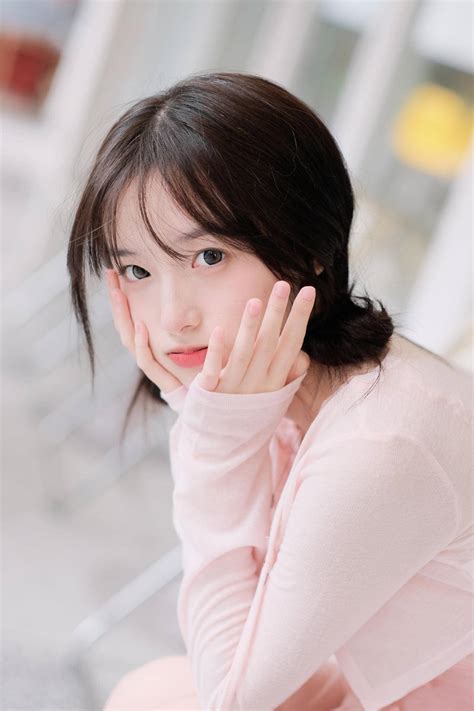 郑少女图片