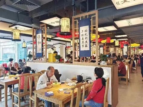 2023柳州宾馆旋转餐厅美食餐厅,环境等总体感觉不错，但早茶... 【去哪儿攻略】