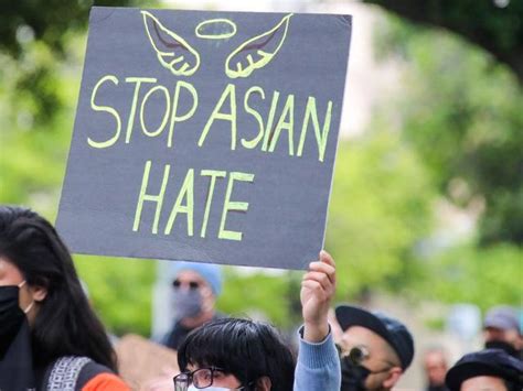 对亚裔仇恨犯罪增1.5倍！种族歧视何以成了美国之癌