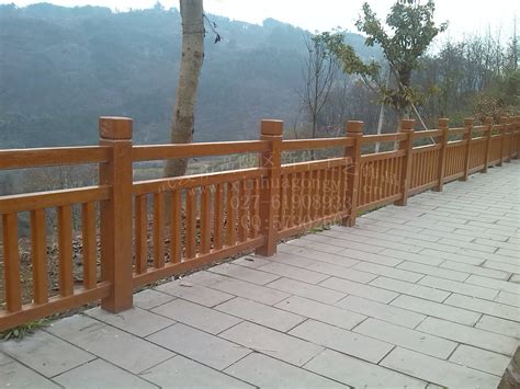 栏杆叔智彷穆：湖南混凝土成品仿木栏杆厂家安装造价怎么算，水泥仿树藤栏杆如何做造型 - 知乎