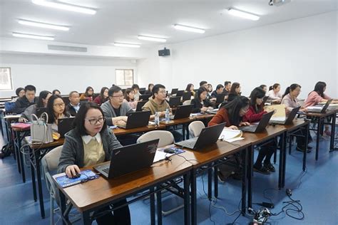 深圳市城市管理和综合执法局宣教信息中心举办2018年城建统计年报培训--部门动态