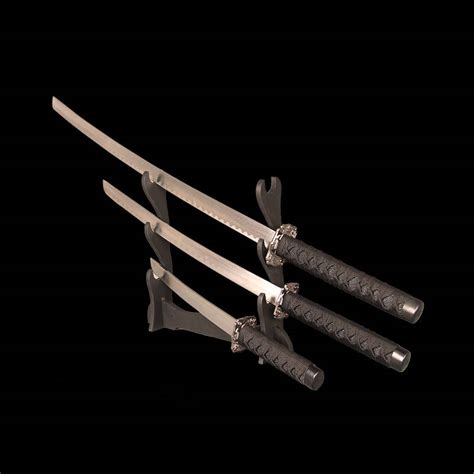 日本武士刀图片-三把日本武士刀素材-高清图片-摄影照片-寻图免费打包下载
