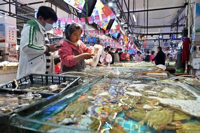 山东日照：节日市场 供销两旺-人民图片网