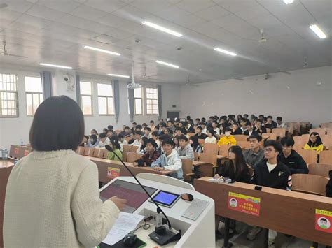 信息工程学院举办团委学生会和青志协学生培训会