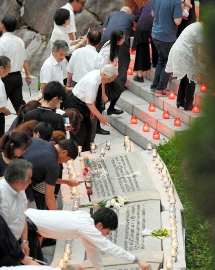 24人仅剩4人幸存的日航空难33周年 遇难者家属举行追悼会_手机新浪网