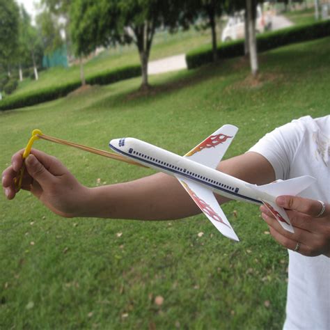 大号发光弹射飞机弹弓闪光弹力飞机儿童户外活动飞天玩具货源批发-阿里巴巴