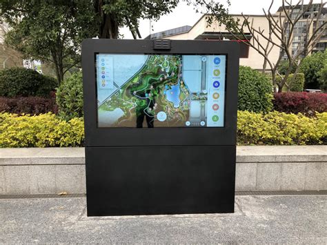 智能园区管理平台大屏幕拼接屏展示-壁挂55寸液晶拼接屏案例-深圳顺达荣科技