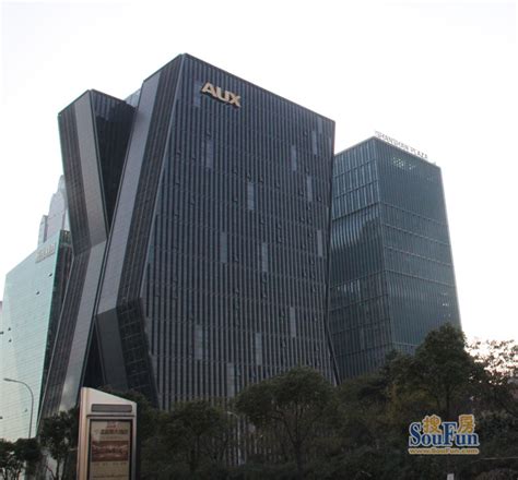 宁波南部商务区第一高楼昨日正式结顶-CBD地标-杭州写字楼网