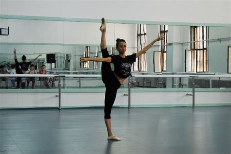 华翎舞蹈桂林专业培训机构 - 艺术培训 - 桂林分类信息 桂林二手市场