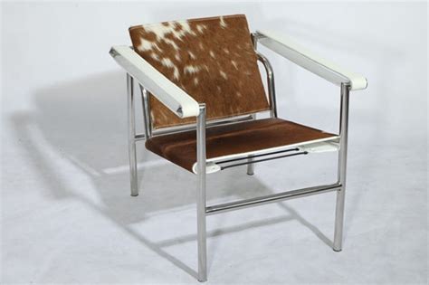 柯布西耶设计的扶手工艺椅