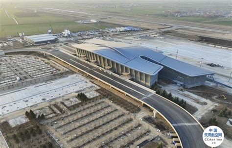 成都天府国际机场的这条跑道，创下多个“全国首次”！_西一