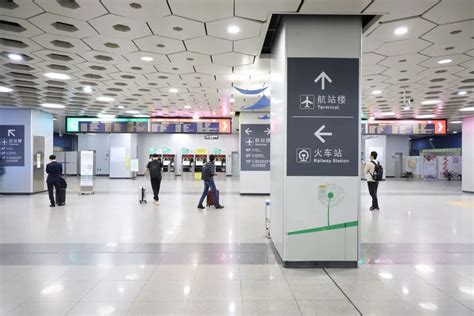 上海浦东机场T1航站楼到T2航站楼怎么走_有多远 - 上海慢慢看