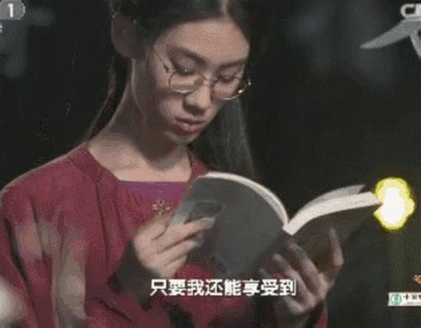 中国诗词大赛武亦姝夺冠 “汉服才女”何以扎堆魔都|界面新闻 · 中国