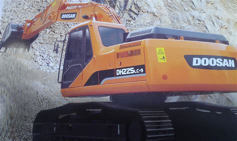 现代215挖掘机怎么样,最新价格和技术参数,骏大重工