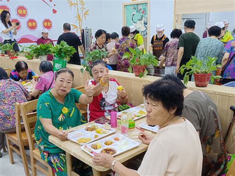 沪上首个“社区长者食堂”改造升级后开始试运营，为居民提供早中晚三餐__上海长宁门户网站