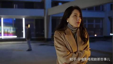 《在远方》曝马伊琍角色剧照 高扎马尾造型年代感十足_凤凰网