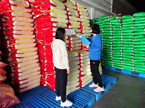 北京商超米面油供应充足 目前少有市民囤粮_手机新浪网