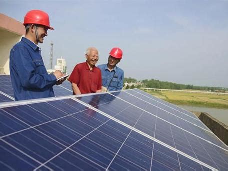 中国二十二冶集团额济纳旗光伏项目并网发电