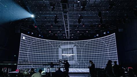 【灵山湾新地标】世界最大一万平米摄影棚竣工 - 青岛新闻网