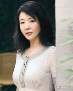 中国当代最有实力的女作家总排行_阿娜尔古丽_新浪博客