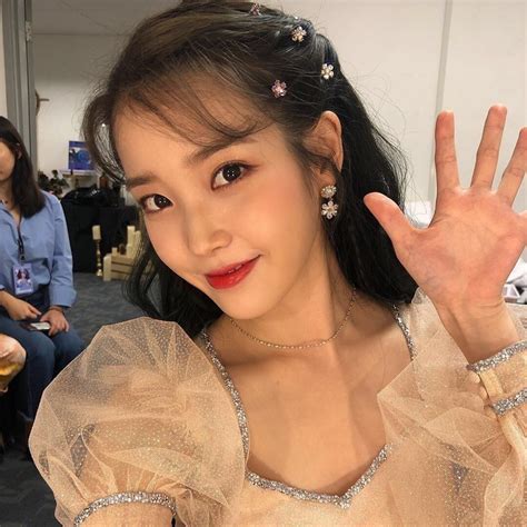 温柔女生头像iu