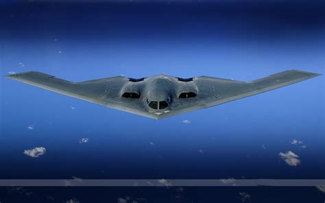 图文：飞行中的B-2隐形轰炸机_新浪军事_新浪网