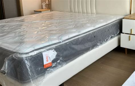 床垫线上线下质量有差别吗-网上买床垫需要注意什么-趣丁网