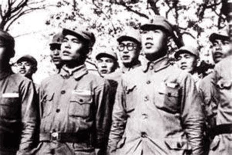 延安红云平台--抗战时期八路军、新四军的服装