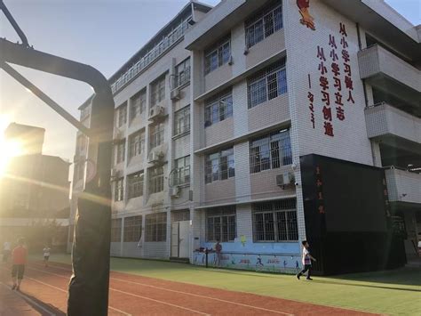 温江再添4所优质学校 2所公办学校共招收830名新生入学_四川在线