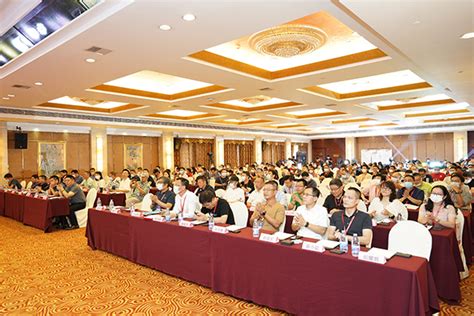 中国照明学会半导体照明技术与应用专业委员会在广州举行 | 卓辉光电 — 专业洁净室照明