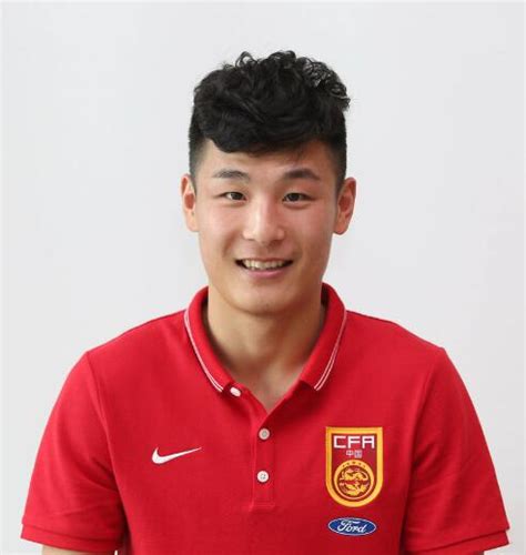 武磊（中国足球运动员）- 知名百科