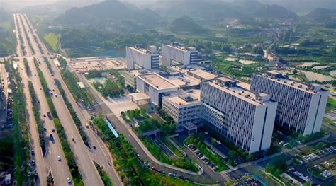 诸城市人民医院代表“中国蓝色县域项目”为全国11家县级医院授牌 - 海报新闻