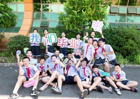 2020，爱心，彩虹……苏州小学生拍摄创意毕业照-名城苏州新闻中心