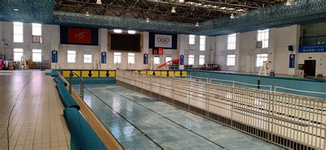 武汉已有不少小学开设游泳课 家长希望尽快全面推广凤凰网湖北_凤凰网
