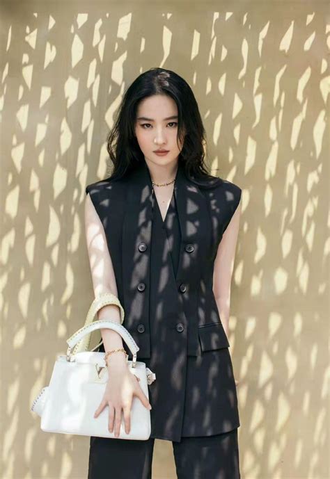 潘多拉_潘多拉珠宝宣布关晓彤成为首位中国区品牌代言人|腕表之家-珠宝