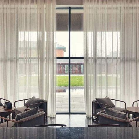 超级装：落地窗、吧台、灰白配色诠释最简约的现代居家风格