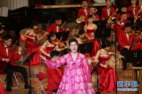 朝鲜三池渊管弦乐团在平壤举行文艺演出_今日镇江